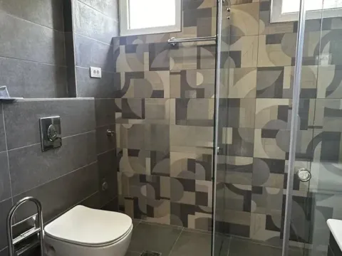 Prodaja, kuća, 301m², Centar, Podgorica - image 6