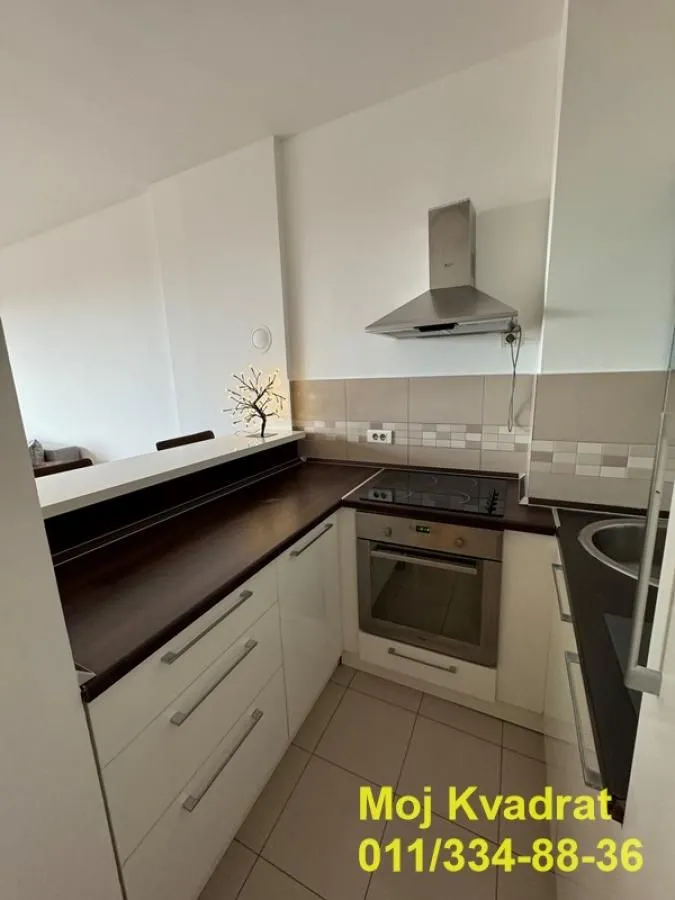 Izdavanje, dvosoban stan, 41m², Stari Grad, Beograd