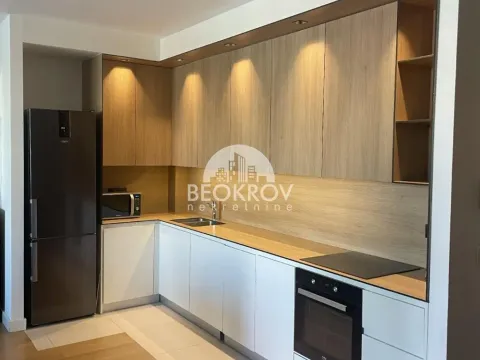 Izdavanje, trosoban stan, 90m², Savski Venac, Beograd - image 2