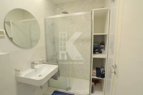 Rent, one bedroom apartment, 40m², Central Point, Podgorica - image 8