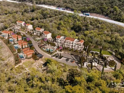 Sale, house, 194m², Markovići, Budva - image 11