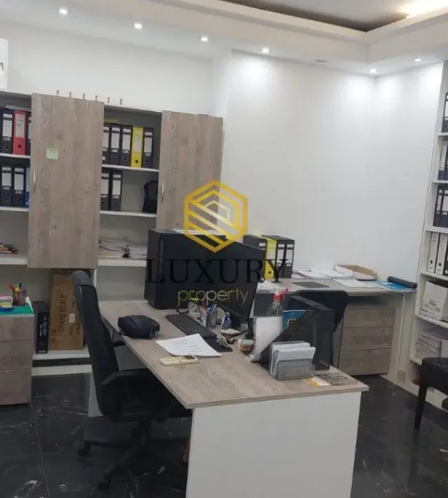 Izdavanje, poslovni prostor, 28m², Centar, Podgorica