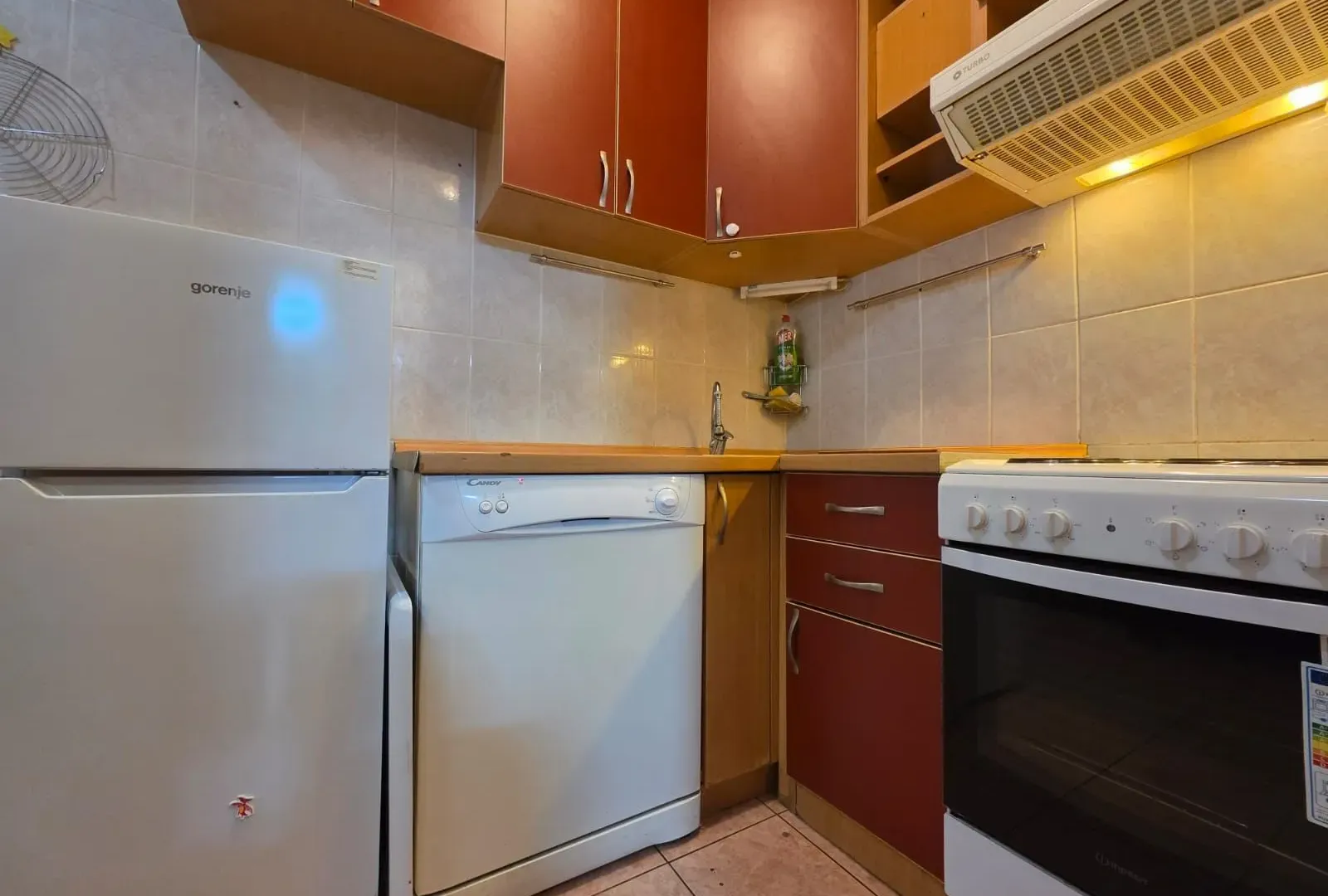 Izdavanje, dvosoban stan, 60m², Zagorič, Podgorica