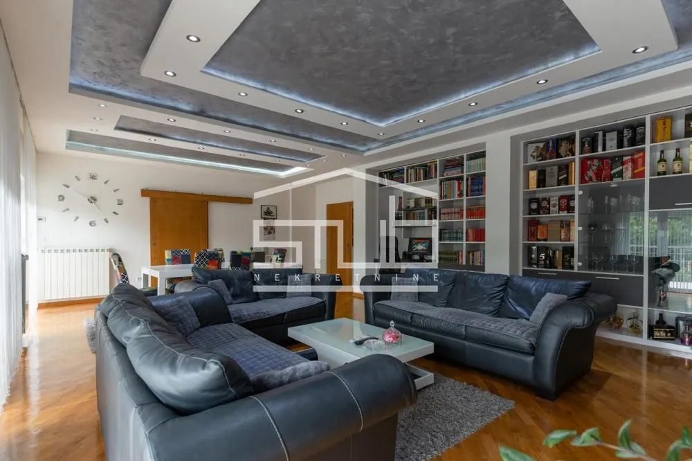 Sale, house, 500m², Rakovica, Beograd