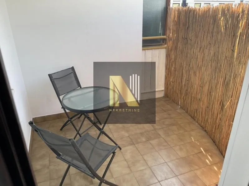 Izdavanje, jednosoban stan, 41m², Adamovićevo Naselje, Novi Sad Sve Podlokacije