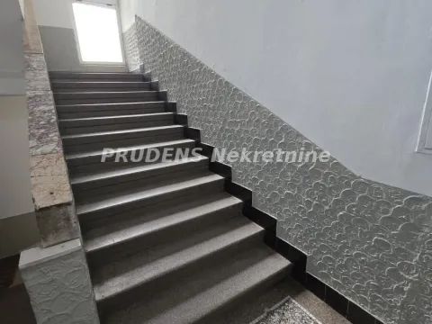 Izdavanje, jednosoban stan, 25m², Cvetni Trg, Vračar Sve Podlokacije - image 12