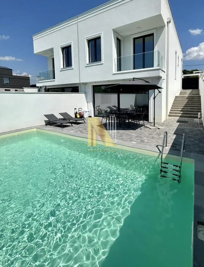 Rent, house, 215m², Sremska Kamenica, Petrovaradin
