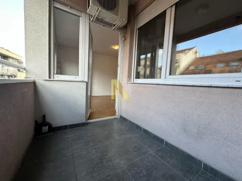 Izdavanje, dvosoban stan, 45m², Bulevar Oslobodjenja, Novi Sad Sve Podlokacije - image 10