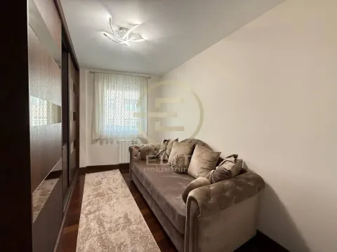 Izdavanje, stan, 116m², Socijalno, Novi Sad Sve Podlokacije - image 37
