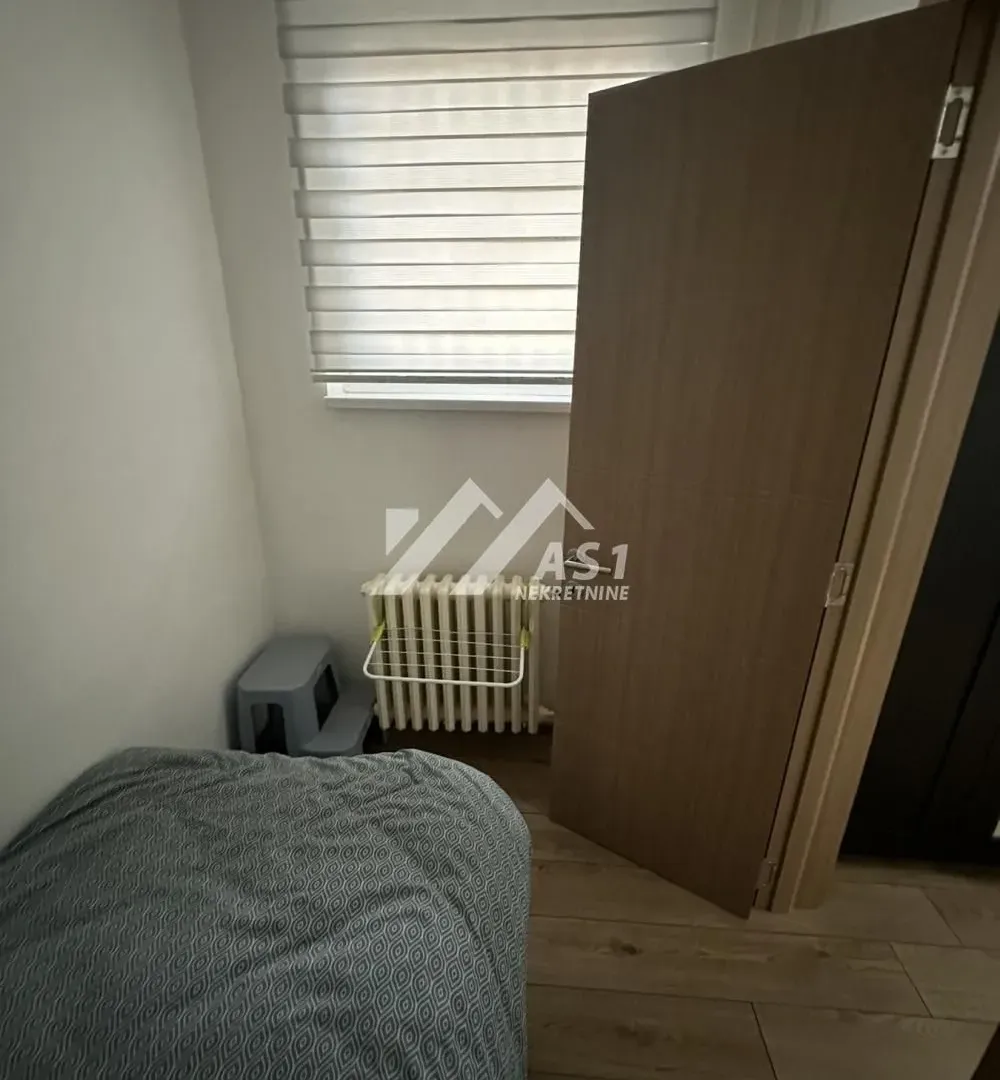 Izdavanje, jednosoban stan, 33m², Bulevar Oslobodjenja, Novi Sad Sve Podlokacije