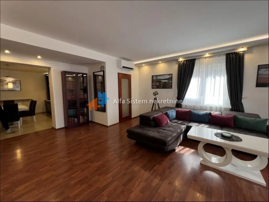 Rent, two bedroom apartment, 72m², Čukarica, Beograd