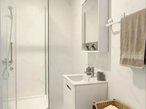 Izdavanje, jednosoban stan, 55m², Centar, Tivat - image 2