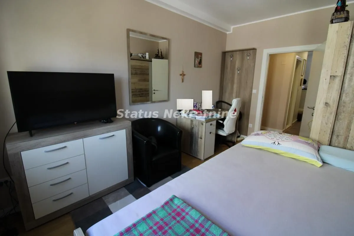 Prodaja, četvorosoban stan, 95m², Podbara, Novi Sad Sve Podlokacije