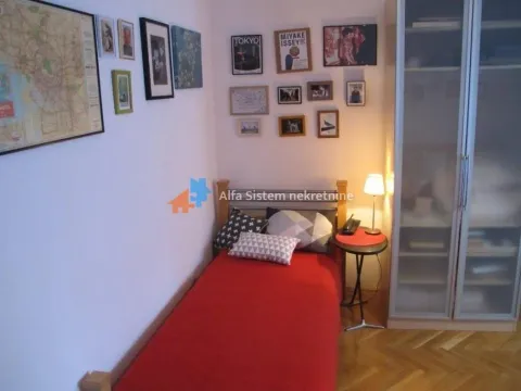 Izdavanje, trosoban stan, 90m², Savski Venac, Beograd - image 9