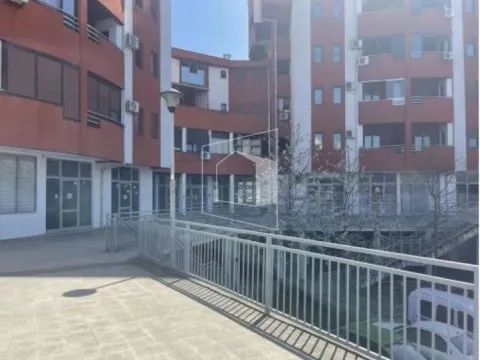 Sale, office space, 455m², Tuški Put, Podgorica - image 2