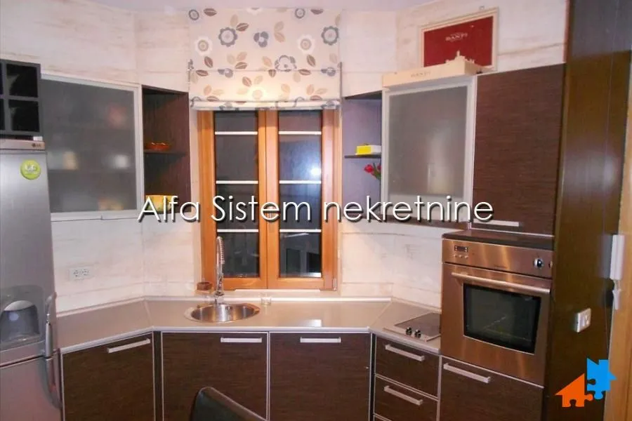 Izdavanje, dvosoban stan, 45m², Kalenić Pijaca, Vračar Sve Podlokacije