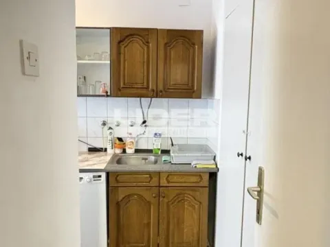 Izdavanje, trosoban stan, 77m², Čukarička Padina, Beograd - image 4