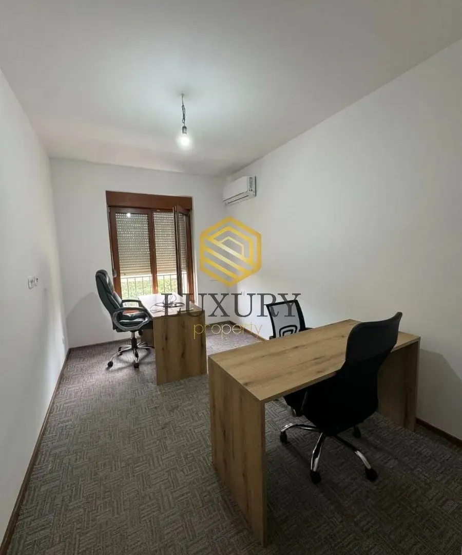 Rent, office space, 70m², Master Kvart, Podgorica