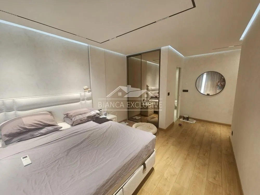 Prodaja, četvorosoban stan, 141m², Novi Beograd Blok 65, Novi Beograd Sve Podlokacije