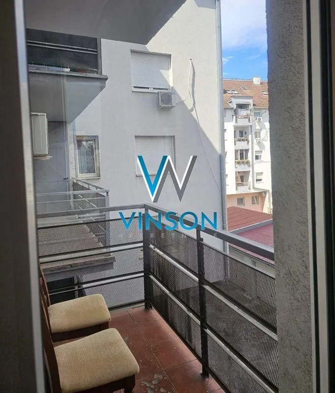 Izdavanje, dvosoban stan, 37m², Bulevar Oslobodjenja, Novi Sad Sve Podlokacije