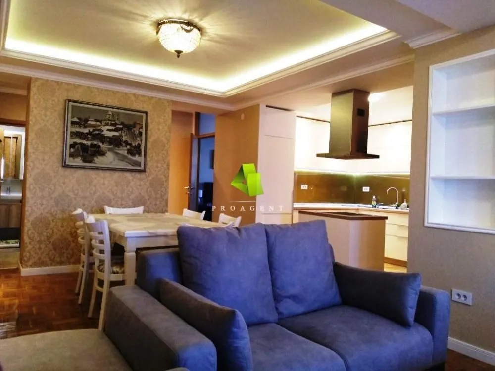 Prodaja, trosoban stan, 90m², Medijana, Niš