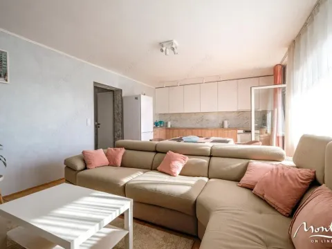 Prodaja, dvosoban stan, 110m², Centar, Tivat - image 6