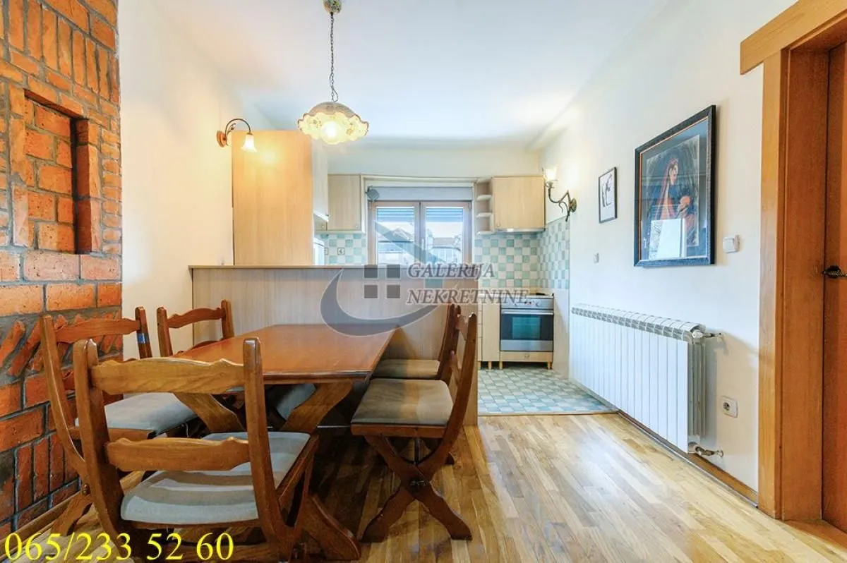 Sale, three bedroom apartment, 78m², Stari Grad, Beograd