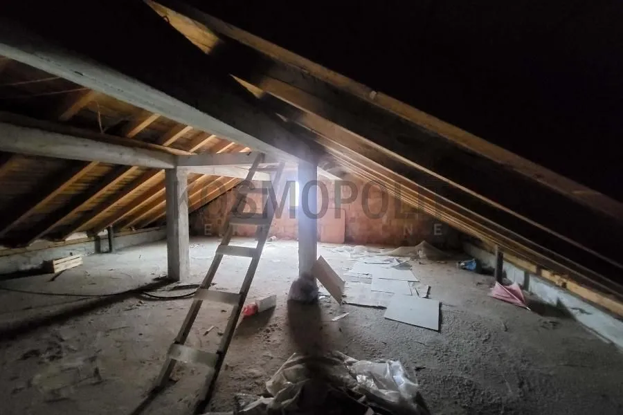 Prodaja, dvosoban stan, 108m², Kneževac, Beograd