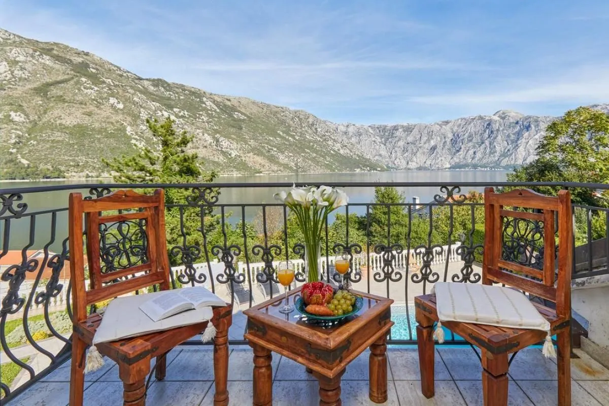 Prodaja, kuća, 350m², Kotor, Crna Gora