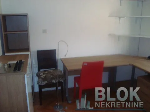 Izdavanje, kuća, 200m², Gorica C, Podgorica - image 3