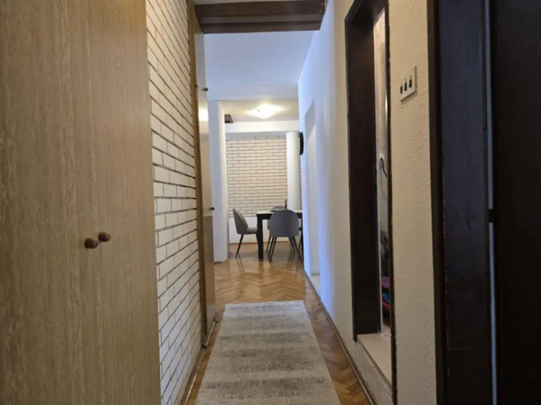 Prodaja, dvosoban stan, 75m², Centar, Podgorica