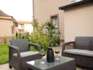 Izdavanje, kuća, 250m², Tološi, Podgorica - image 5