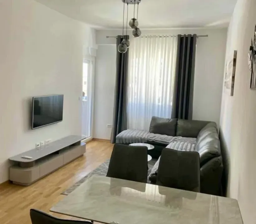 Izdavanje, jednosoban stan, 45m², Zabjelo, Podgorica