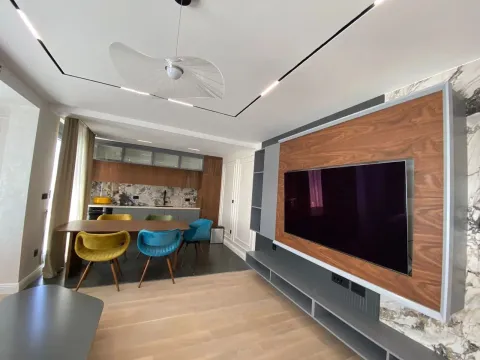 Prodaja, trosoban stan, 105m², Tivat, Crna Gora - image 15