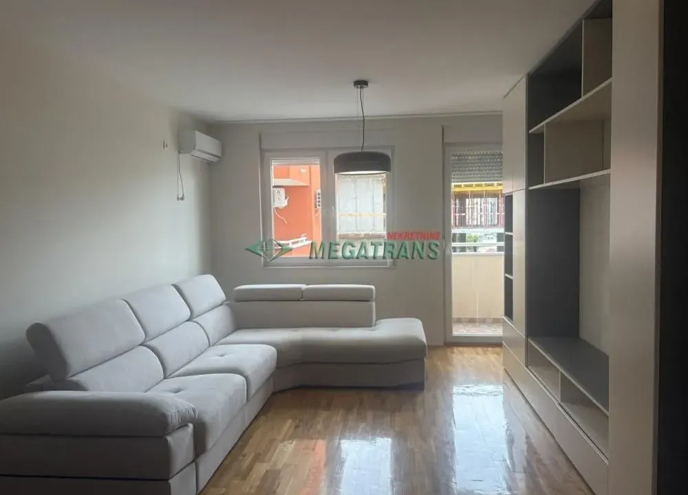 Izdavanje, dvosoban stan, 66m², Nova Detelinara, Novi Sad Sve Podlokacije