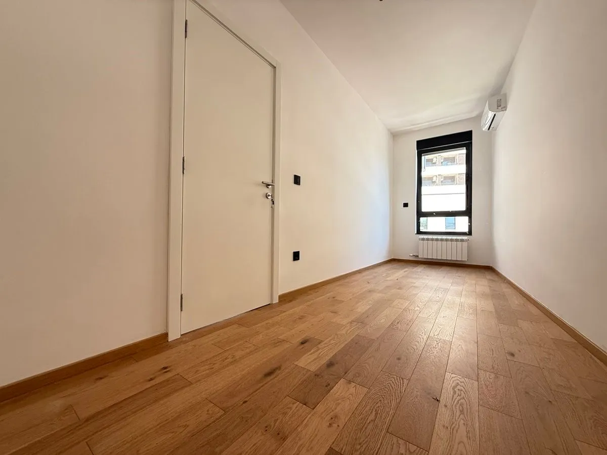 Prodaja, dvosoban stan, 88m², Hala Pionir, Palilula Sve Podlokacije