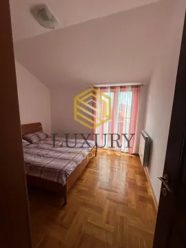 Rent, four bedroom apartment, 150m², Stari Aerodrom, Podgorica - image 10