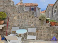 Izdavanje, trosoban stan, 124m², Stari Grad, Budva - image 19