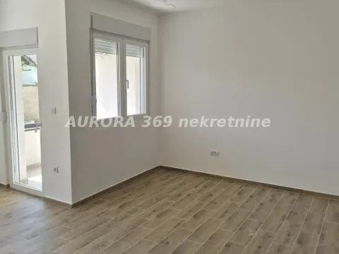 Sale, one bedroom apartment, 48m², Ruma, Srbija - image 2
