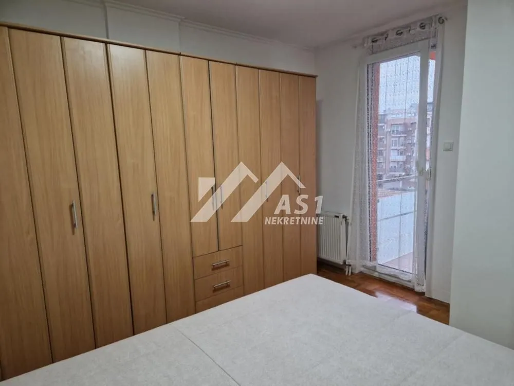 Izdavanje, dvosoban stan, 43m², Rotkvarija, Novi Sad Sve Podlokacije