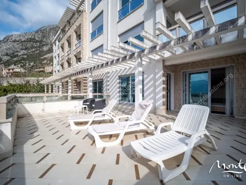 Sale, one bedroom apartment, 56m², Dobrota, Kotor - image 21