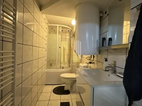 Prodaja, trosoban stan, 68m², Adamovićevo Naselje, Novi Sad Sve Podlokacije - image 7