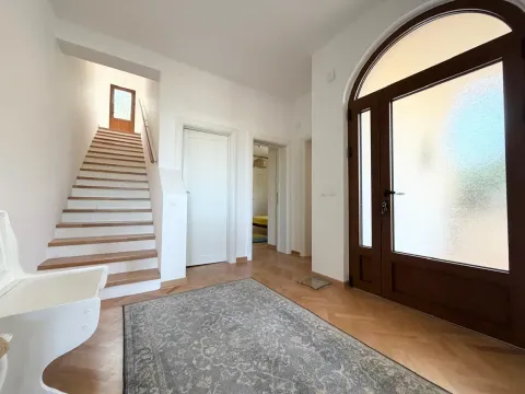 Rent, house, 256m², Masline, Podgorica - image 6