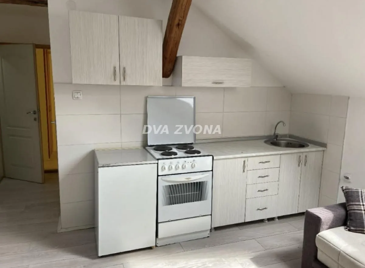 Prodaja, jednosoban stan, 29m², Centar, Novi Sad