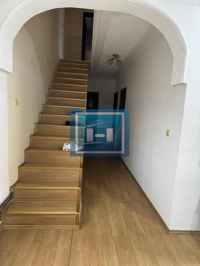 Prodaja, kuća, 214m², Dom Zdravlja, Ćuprija