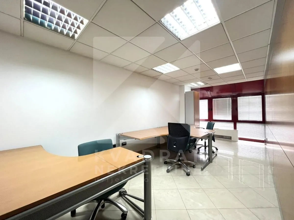 Rent, office space, 412m², Preko Morače, Podgorica