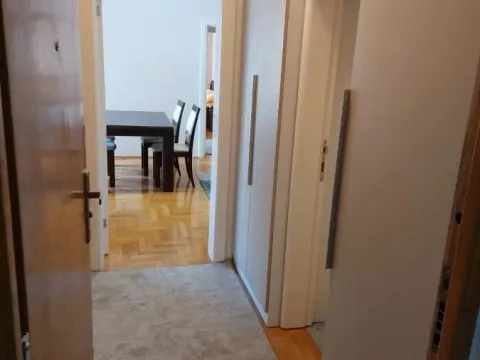 Izdavanje, trosoban stan, 68m², Bulevar Oslobodjenja, Novi Sad Sve Podlokacije - image 16