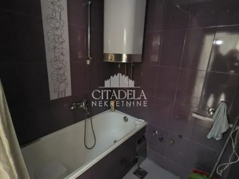 Prodaja, dvosoban stan, 70m², Zemun Sve Podlokacije, Beograd - image 11