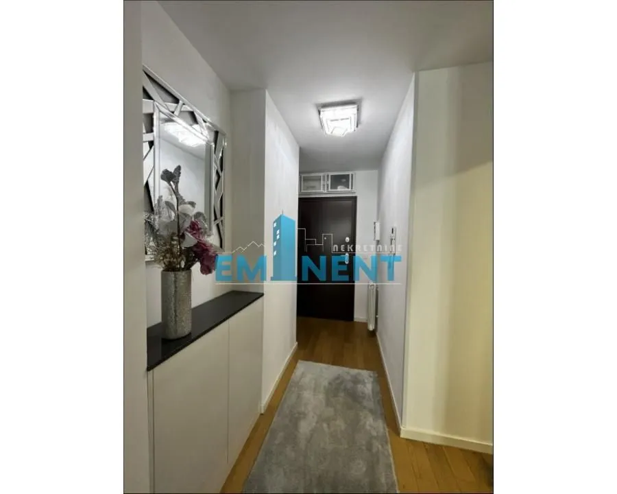 Izdavanje, dvosoban stan, 52m², Novi Beograd Blok 67, Novi Beograd Sve Podlokacije