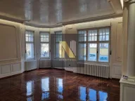 Izdavanje, poslovni prostor, 420m², Centar, Novi Sad - image 1